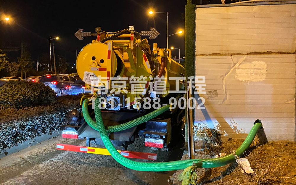 266大庄临时工地抽粪
